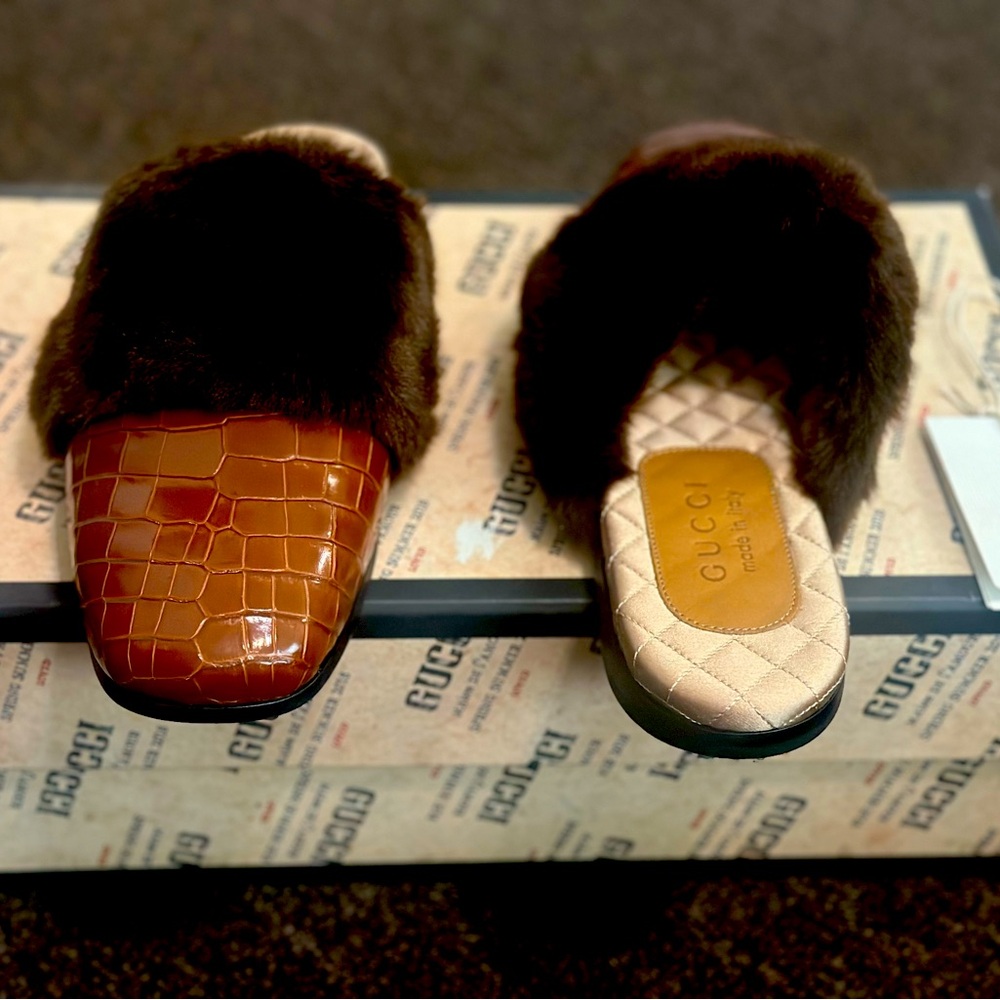Unisex Gucci shoe  sandals/slides Real Crocodile Brand New